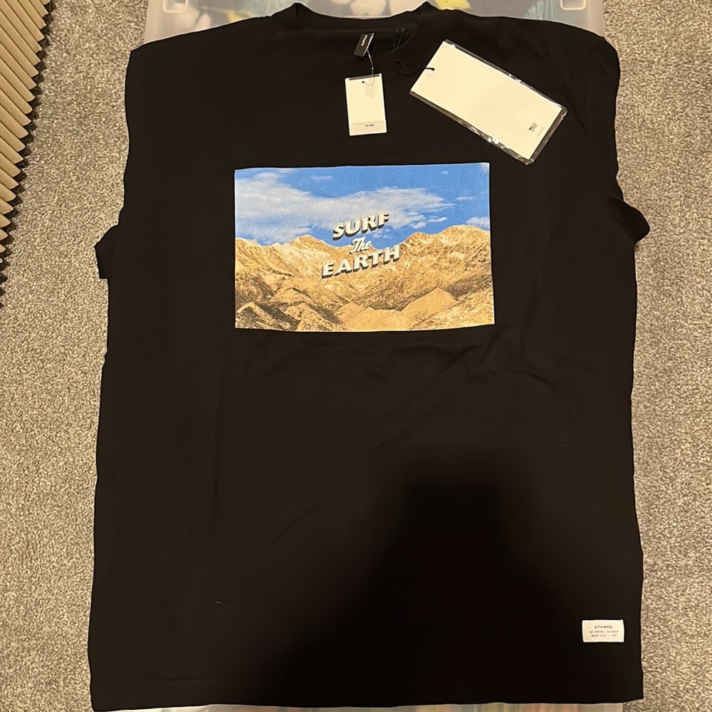 $100 STAMP’D Size XS Graphic Short Sleeve Shirt NWT - Picture 3 of 7